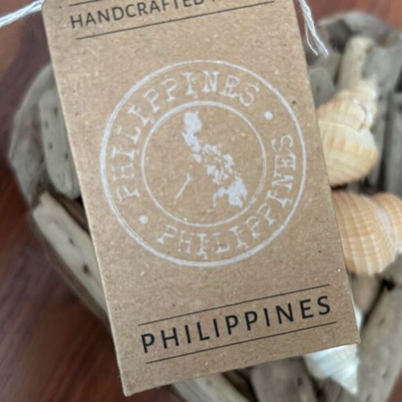 NEW handcrafted in the Philippines Driftwood and shell large heart decor bathroo - Picture 4 of 5